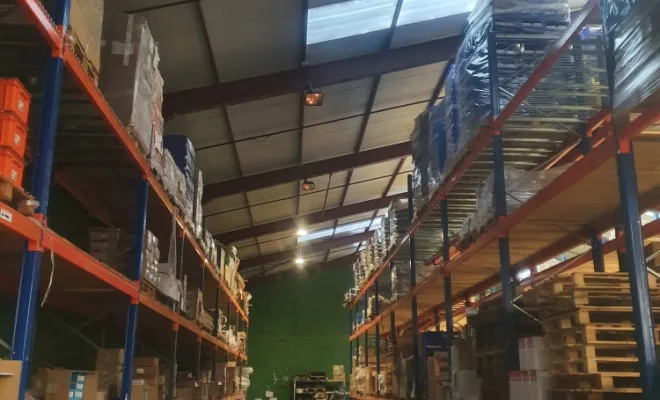 Remplacement d'éclairage obsolète d'une plateforme de logistiques à Voiron, La Côte-Saint-André, VP Électricité